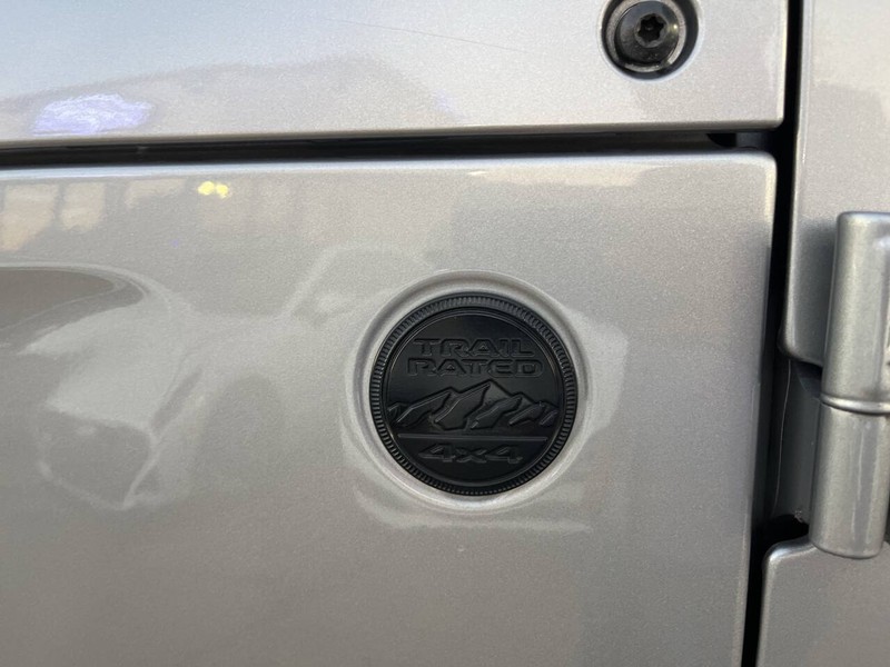 Jeep Gladiator Vehicle Image 08