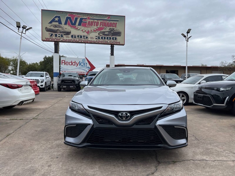 Toyota Camry Vehicle Image 02