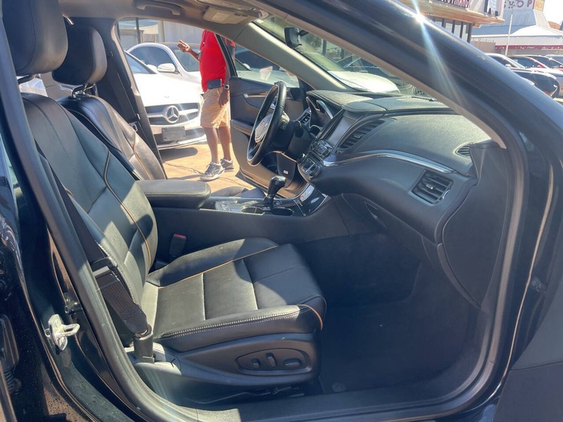 Chevrolet Impala Vehicle Image 18