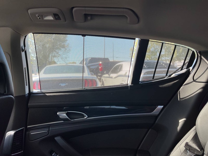 Porsche Panamera Vehicle Image 15