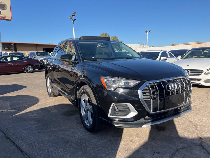 Audi Q3 Vehicle Image 06