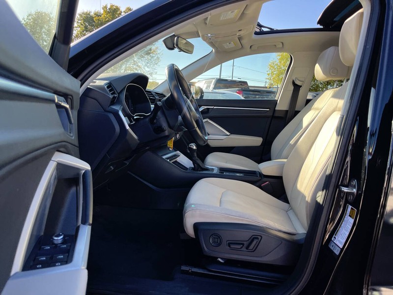 Audi Q3 Vehicle Image 07