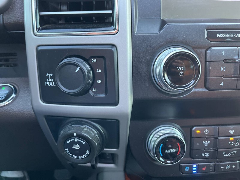 Ford F-150 Vehicle Image 16