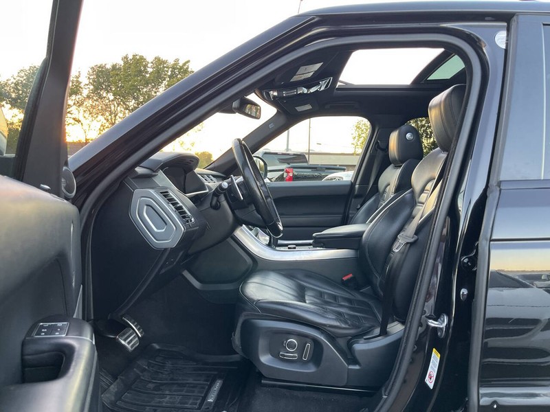 Land Rover Range Rover Sport Vehicle Image 08