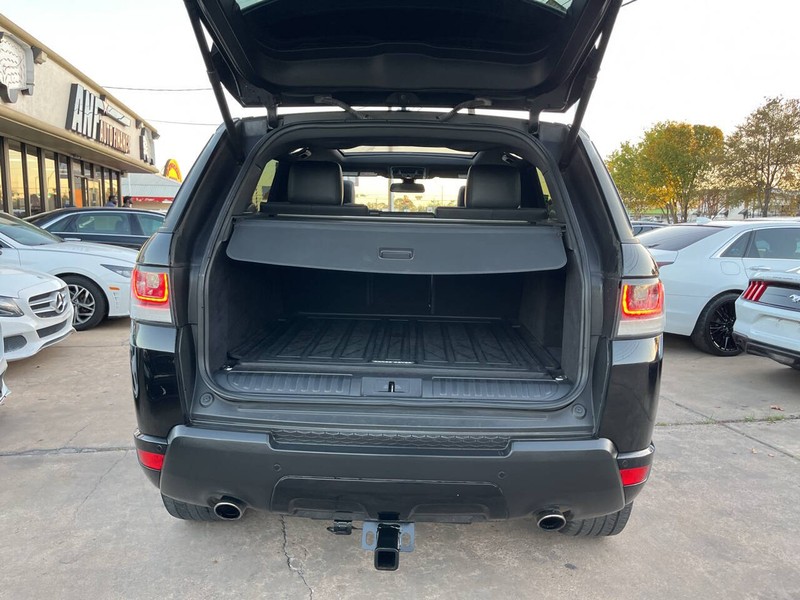 Land Rover Range Rover Sport Vehicle Image 10