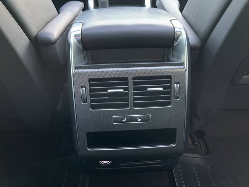 Land Rover Range Rover Sport Vehicle Image 14