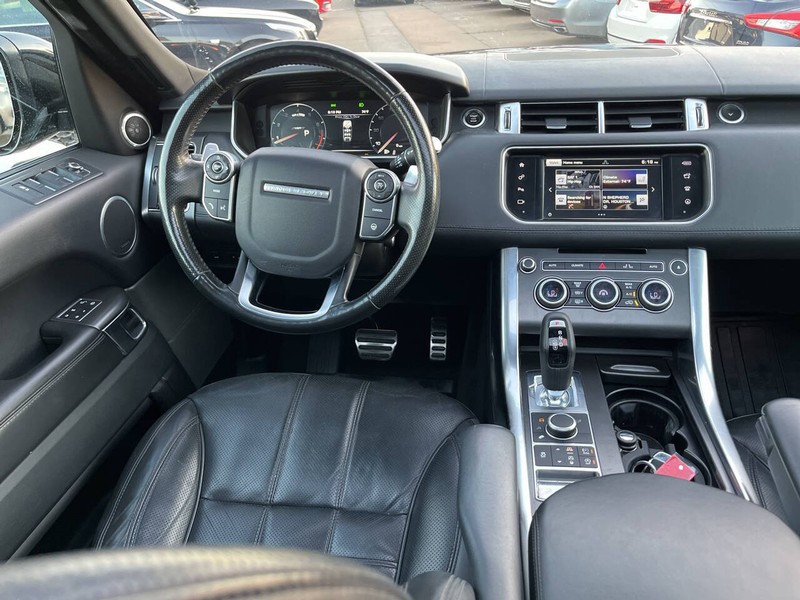 Land Rover Range Rover Sport Vehicle Image 15