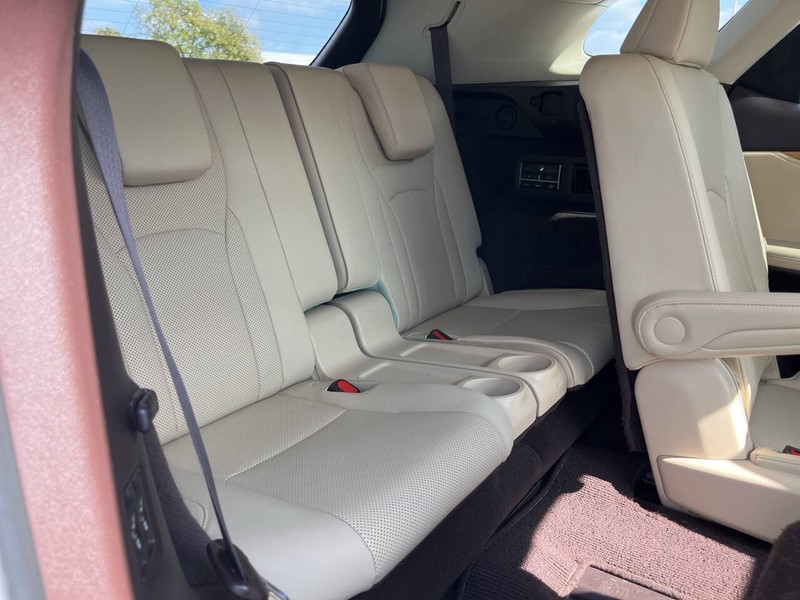 Lexus RX Vehicle Image 12