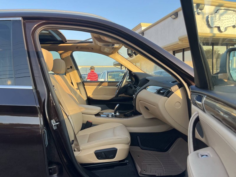 BMW X3 Vehicle Image 11