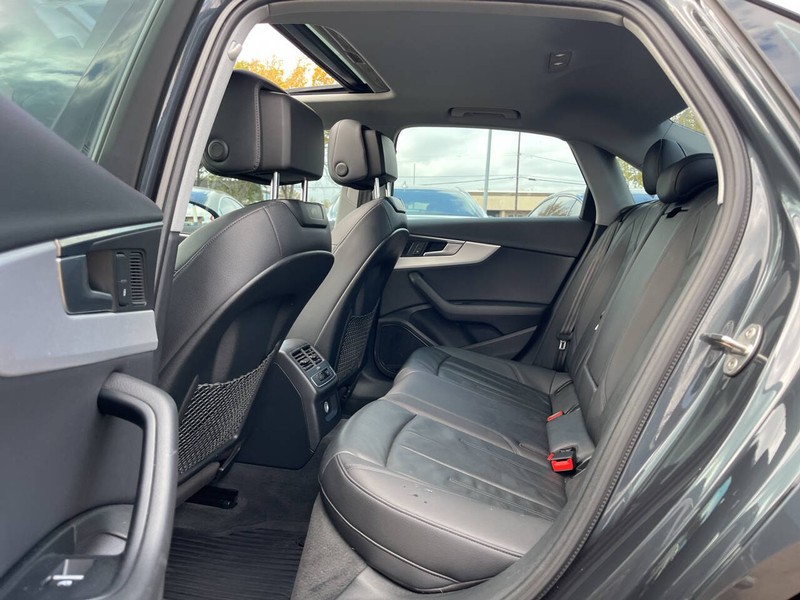 Audi A4 Vehicle Image 08