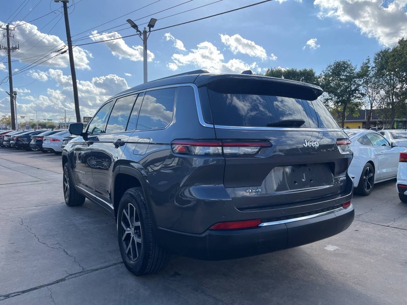 Jeep Grand Cherokee L Vehicle Image 03