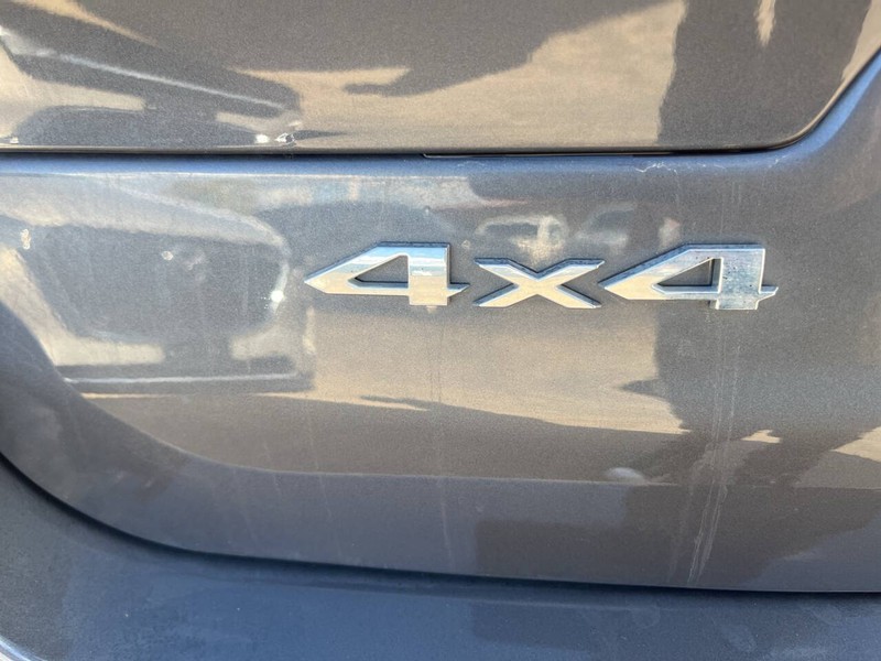 Jeep Grand Cherokee L Vehicle Image 07