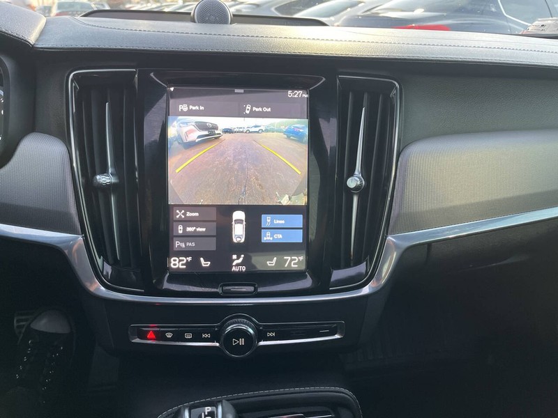 Volvo S90 Vehicle Image 15