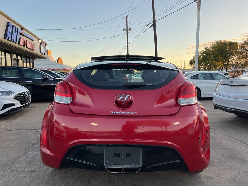 Hyundai Veloster Vehicle Image 04