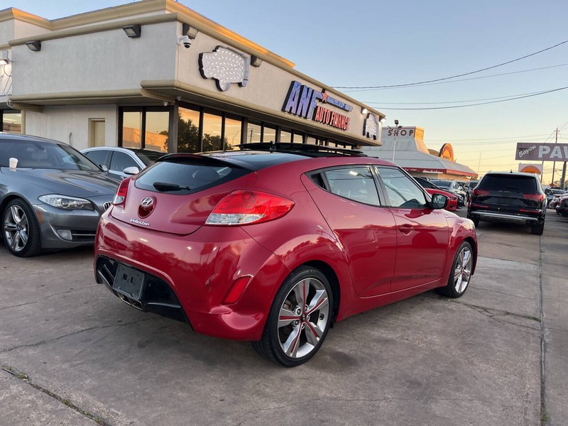 Hyundai Veloster Vehicle Image 05