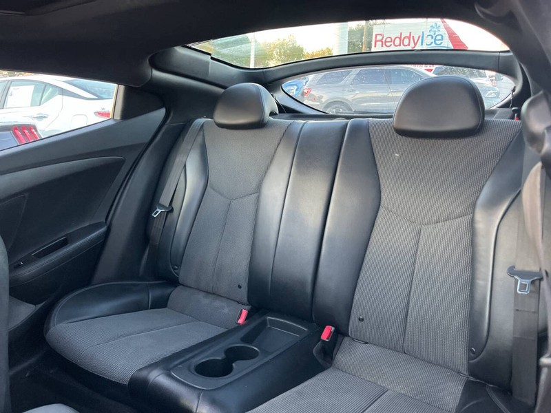 Hyundai Veloster Vehicle Image 08