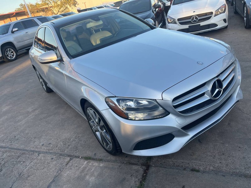 Mercedes-Benz C-Class Vehicle Image 03