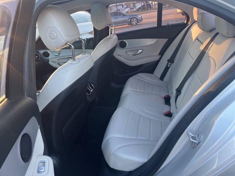 Mercedes-Benz C-Class Vehicle Image 15