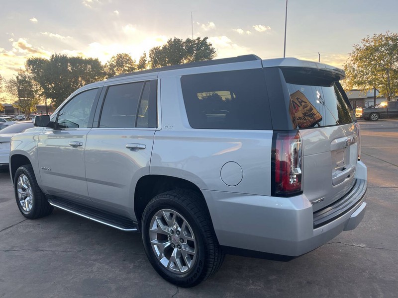 GMC Yukon Vehicle Image 05