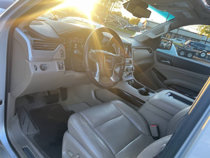 GMC Yukon Vehicle Image 07