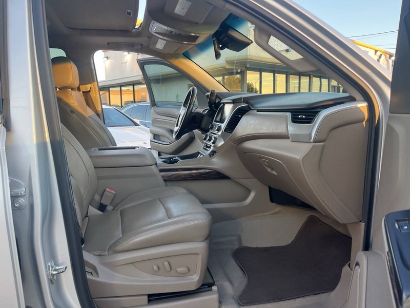 GMC Yukon Vehicle Image 21