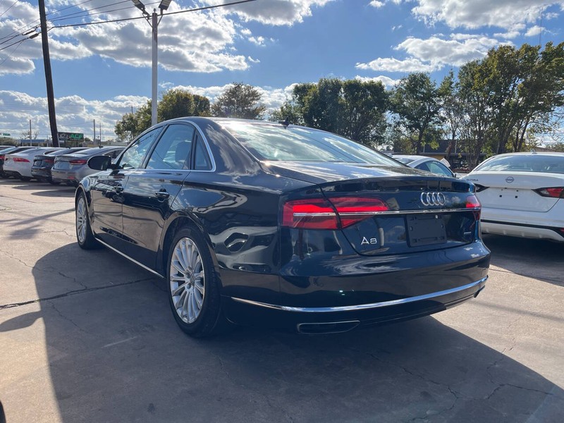 Audi A8 Vehicle Image 03