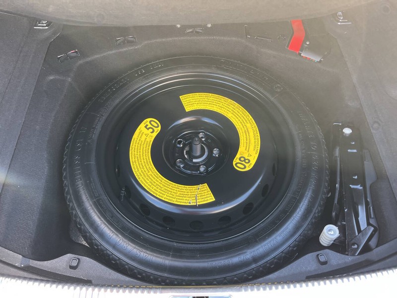 Audi A8 Vehicle Image 14