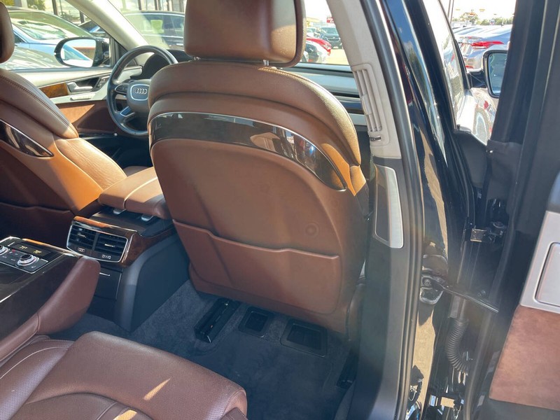 Audi A8 Vehicle Image 16