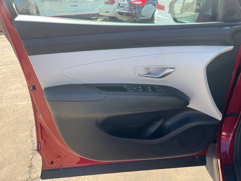 Hyundai Tucson Vehicle Image 07