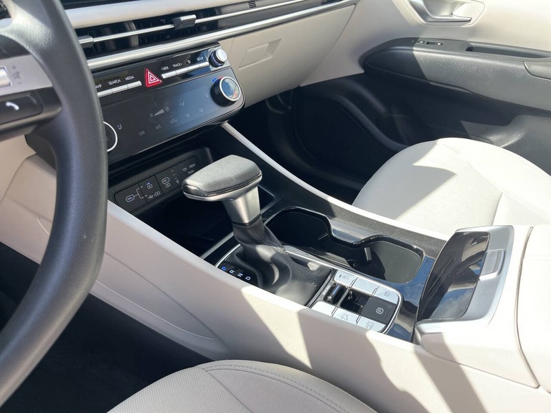 Hyundai Tucson Vehicle Image 13