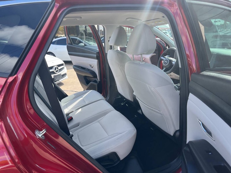 Hyundai Tucson Vehicle Image 20