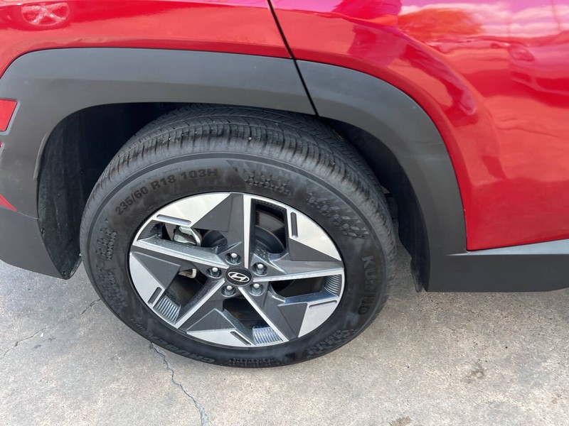 Hyundai Tucson Vehicle Image 23
