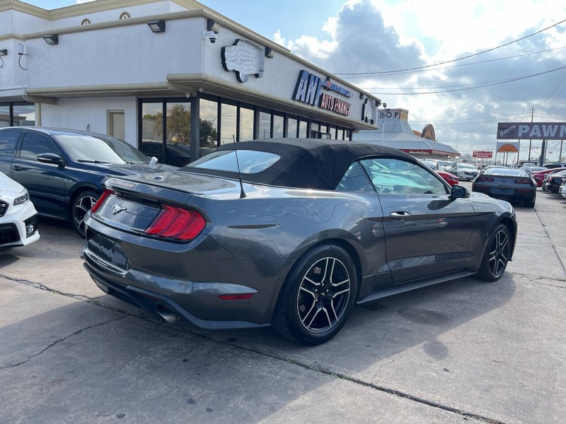 Ford Mustang Vehicle Image 04