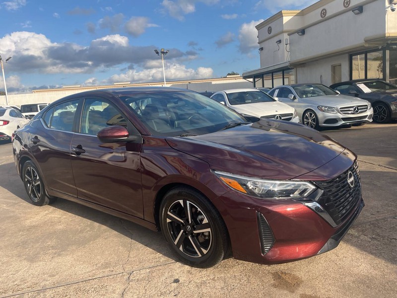 Nissan Sentra Vehicle Image 03