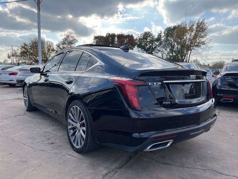 Cadillac CT5 Vehicle Image 03