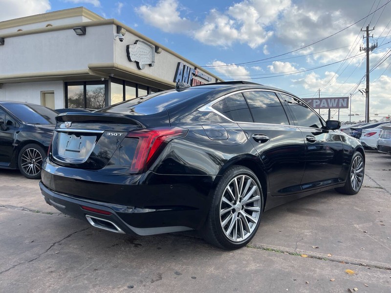 Cadillac CT5 Vehicle Image 05