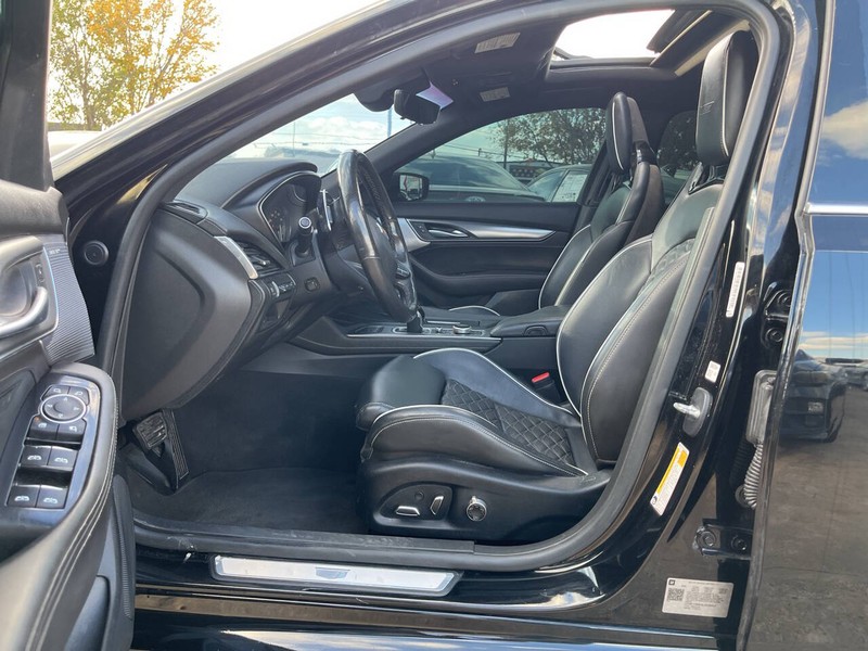 Cadillac CT5 Vehicle Image 11