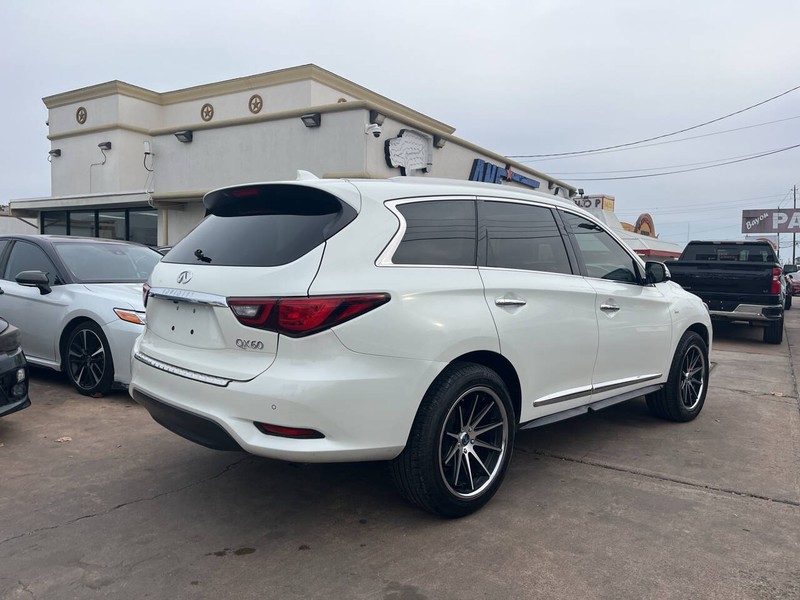 INFINITI QX60 Vehicle Image 05