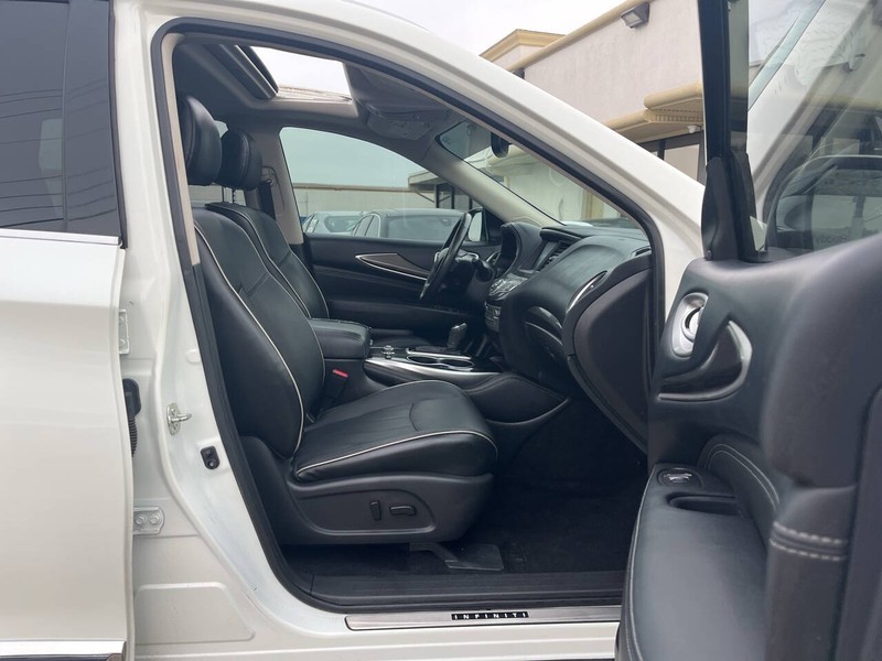 INFINITI QX60 Vehicle Image 14