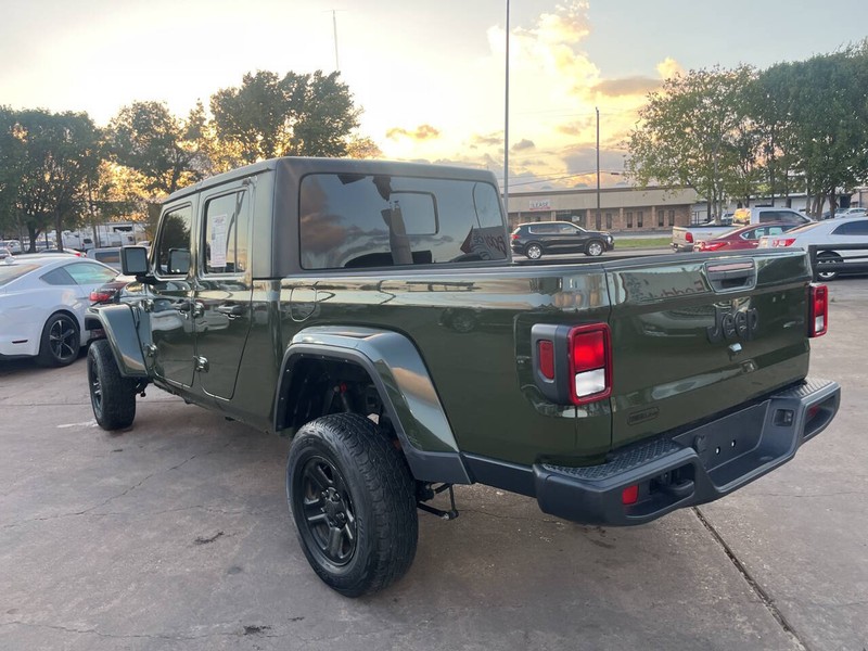 Jeep Gladiator Vehicle Image 07
