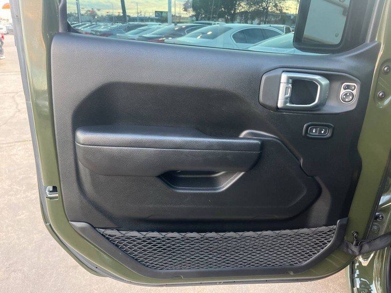 Jeep Gladiator Vehicle Image 08