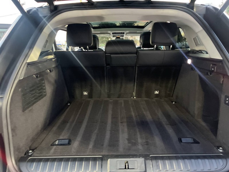 Land Rover Range Rover Sport Vehicle Image 19
