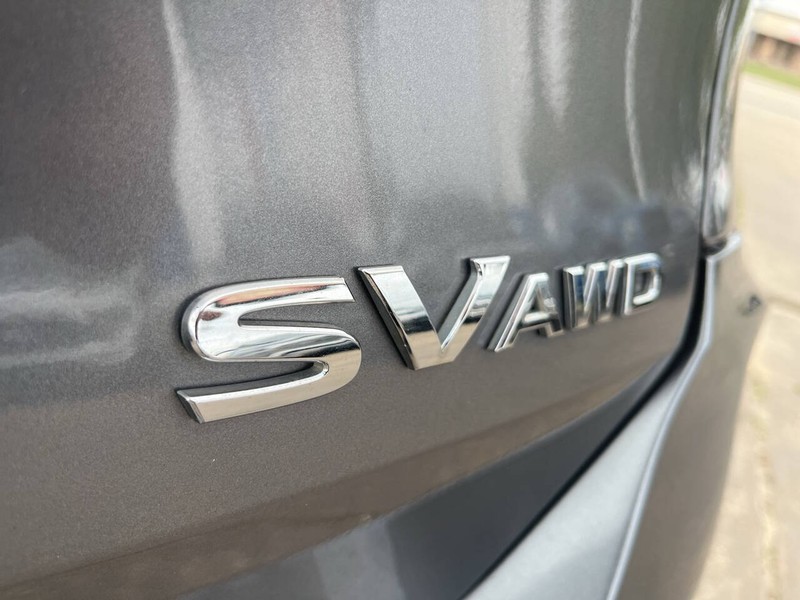 Nissan Rogue Vehicle Image 07