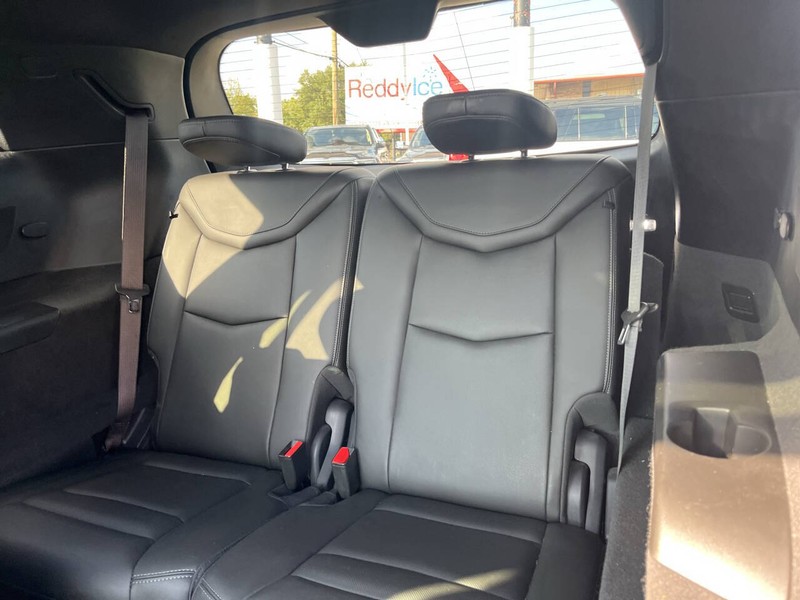 Cadillac XT6 Vehicle Image 09