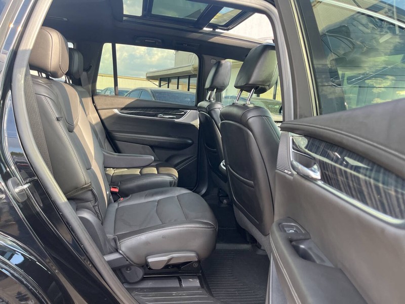 Cadillac XT6 Vehicle Image 12