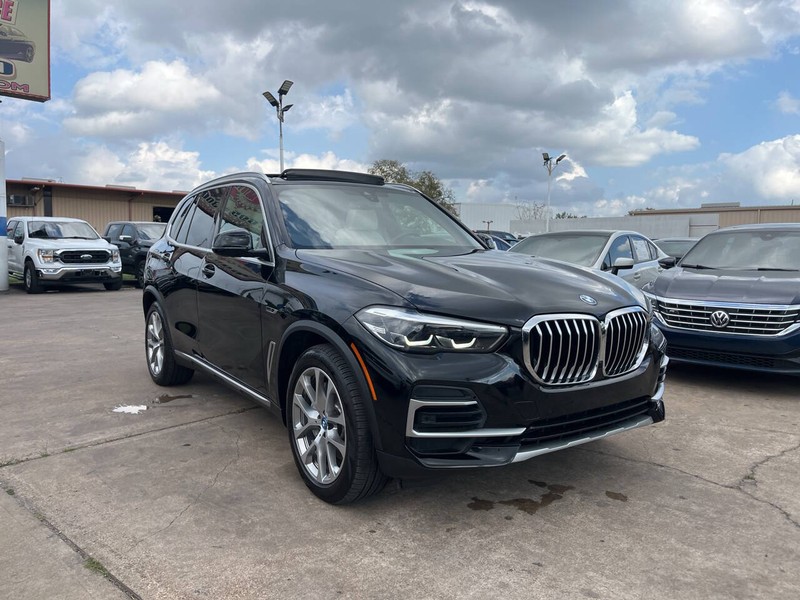 BMW X5 Vehicle Image 06