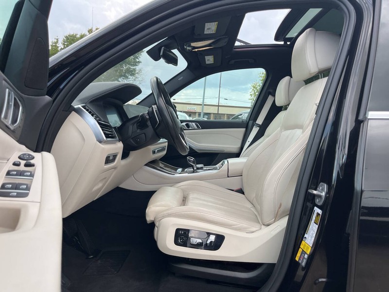 BMW X5 Vehicle Image 07