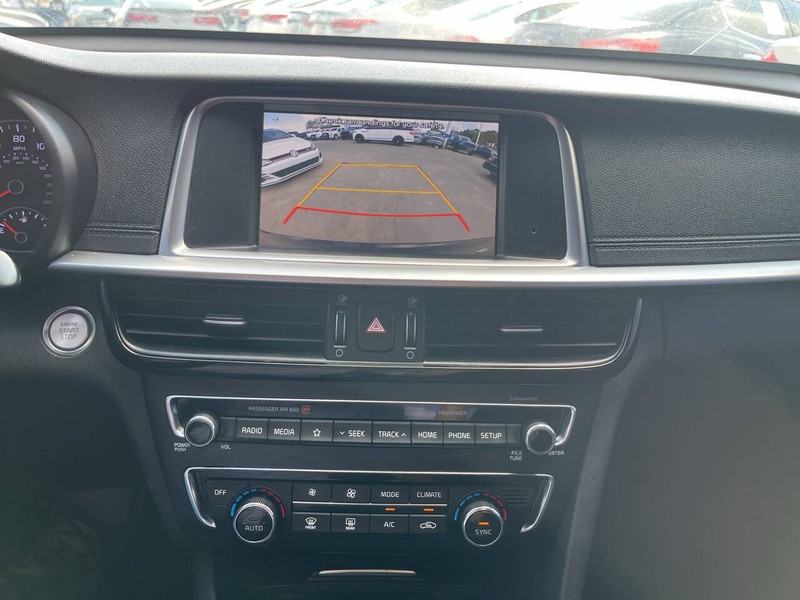 Kia Optima Vehicle Image 13