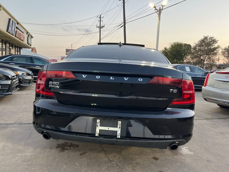 Volvo S90 Vehicle Image 04