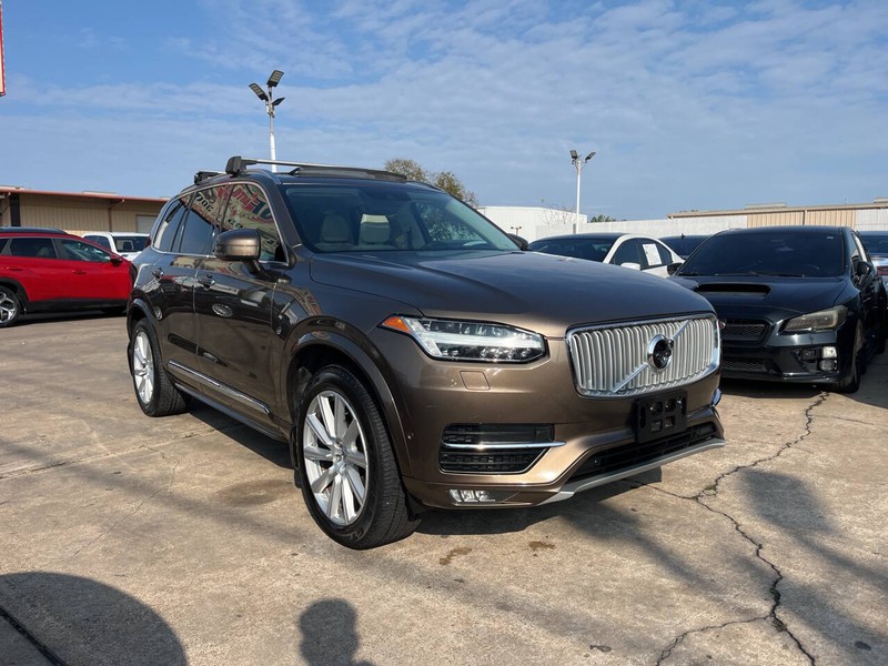 Volvo XC90 Vehicle Image 06